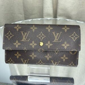 Louis Vuitton LOUIS VUITTON International Wallet monogram brown